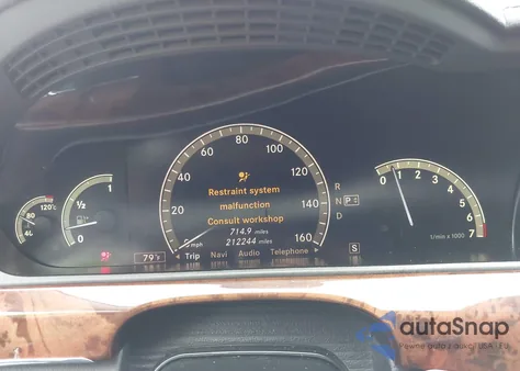 2009 Mercedes-Benz S 550 z USA, uszkodzony, nr VIN WDDNG71X39A272139